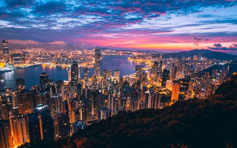 Travel media: Hongkong unsplash city