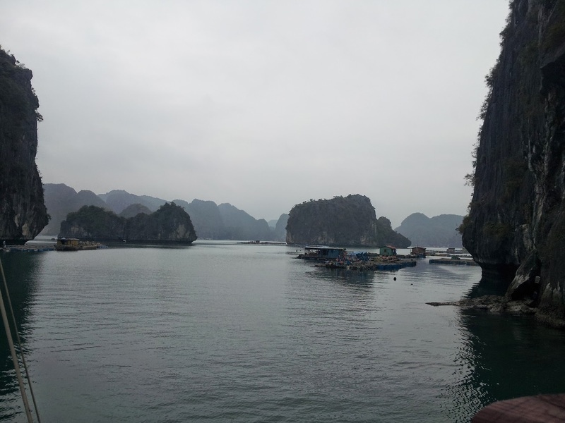 Travel media: Vietnam catba bay 1